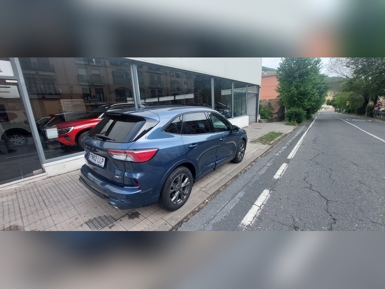 Ford Kuga 2.0 150cv foto 6